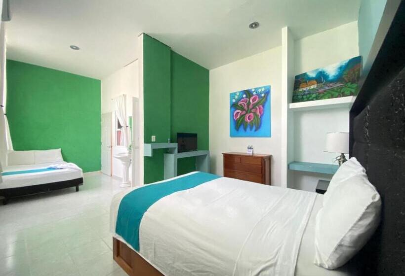Habitación Estándar 2 Camas Matrimonio, Awazul Bacalar