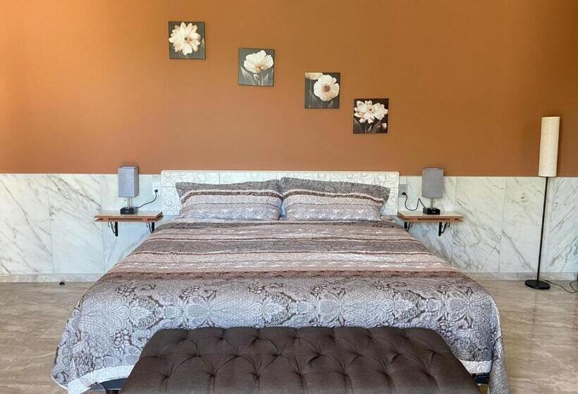 스위트 킹사이즈 침대, Awazul Bacalar