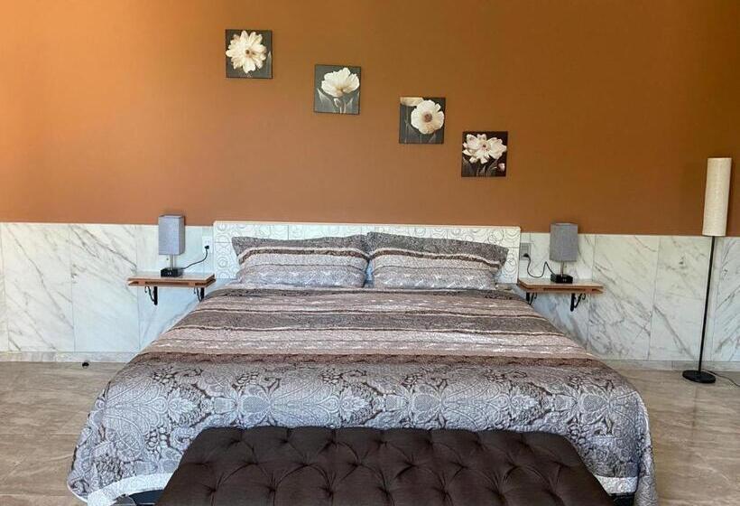 스위트 킹사이즈 침대, Awazul Bacalar