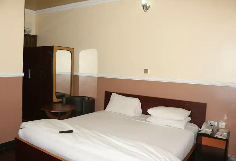 اتاق کلاسیک, New Point Hotel And Suites