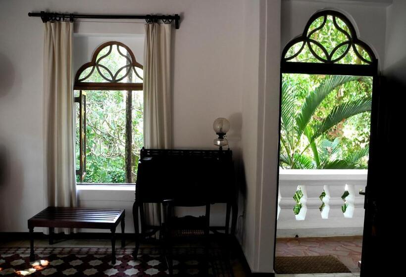 Номер Стандарт Вид на Сад, Marbella Guest House