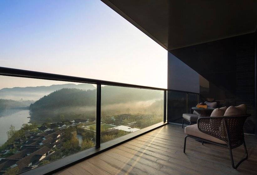 标准间带湖景, Banyan Tree Anji