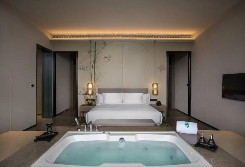 景色の見えるスイートルーム, Banyan Tree Anji