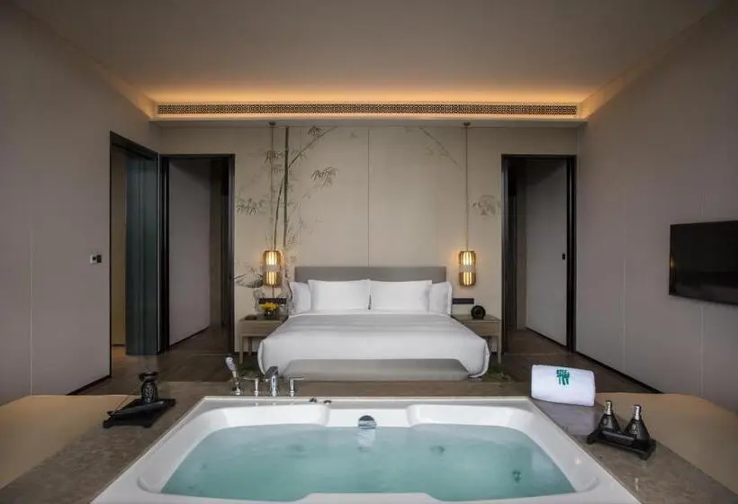 景色の見えるスイートルーム, Banyan Tree Anji