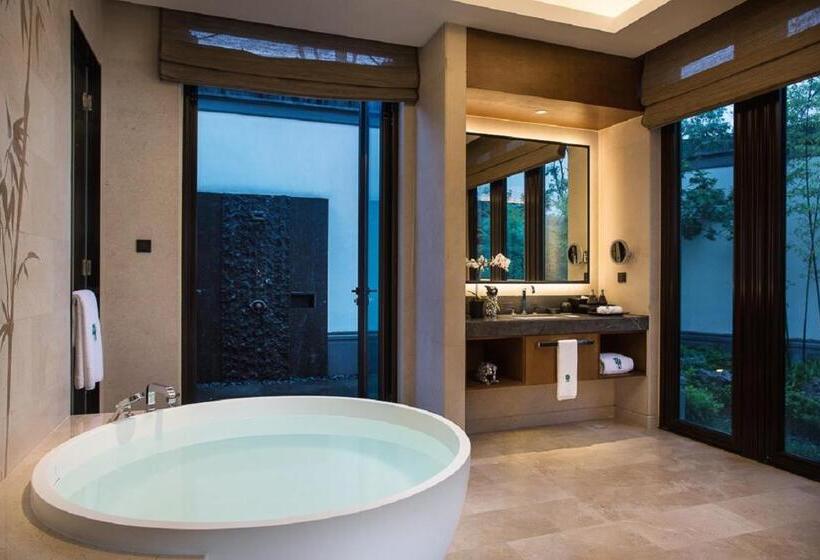 ویلای 2 خوابه, Banyan Tree Anji