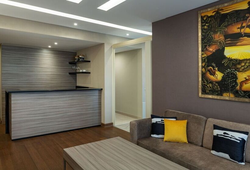 套房, Four Points By Sheraton Production City, Dubai