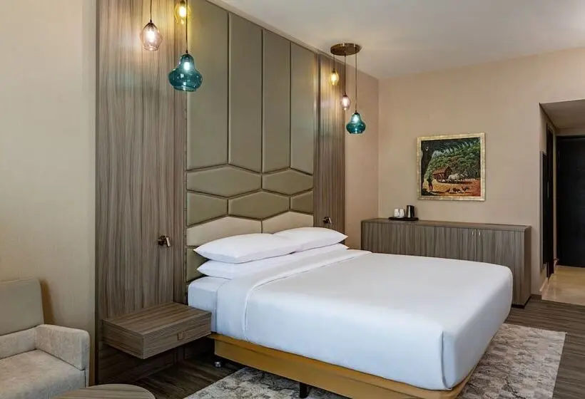 スーペリアールーム, Four Points By Sheraton Production City, Dubai