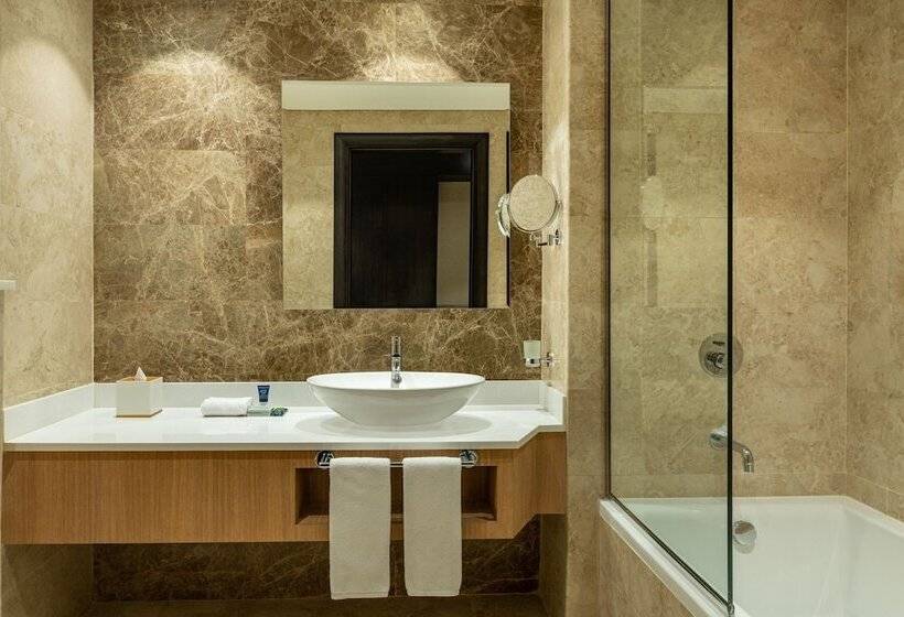 豪华房间, Four Points By Sheraton Production City, Dubai