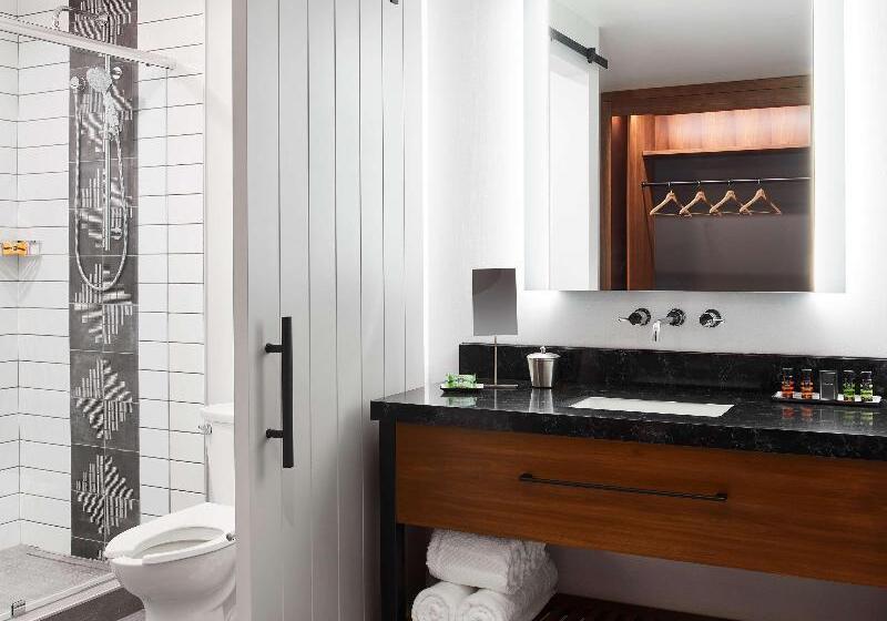 Люкс, Four Points By Sheraton Production City, Dubai