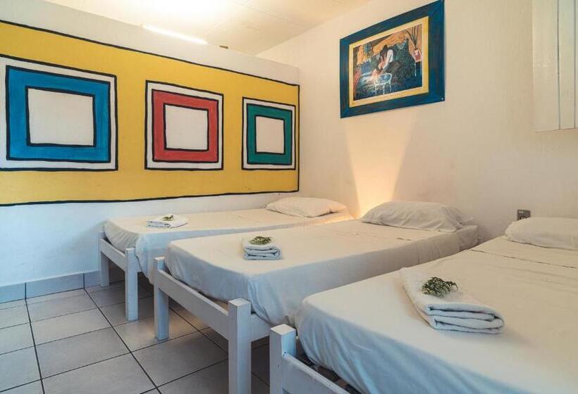 标准三人间, Pousada Cambará