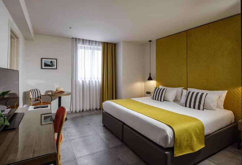 اتاق لوکس سه تخته, Urban Rooms By Neu Collective