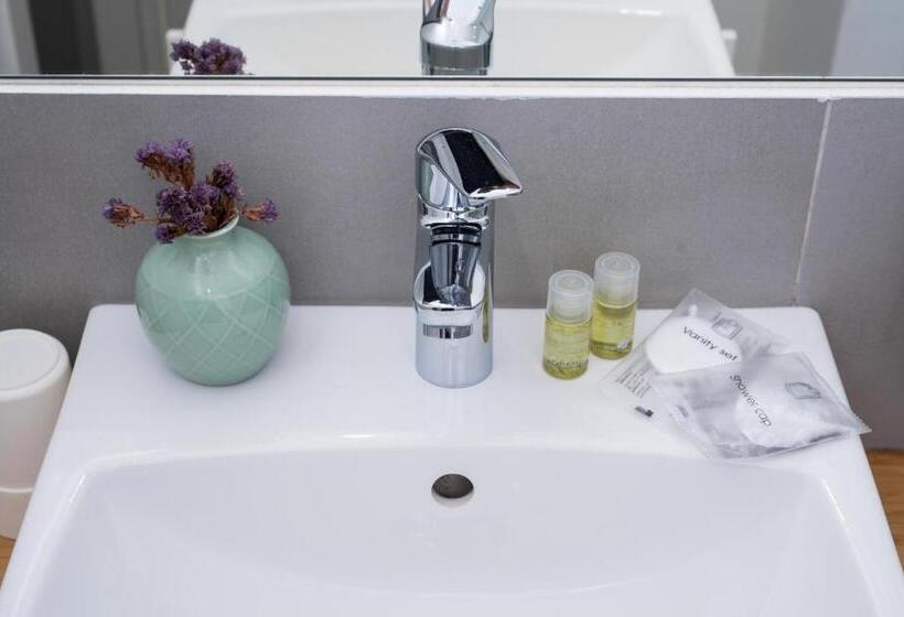 キングサイズベッドのスイートルーム, Doma Zagreb Apart