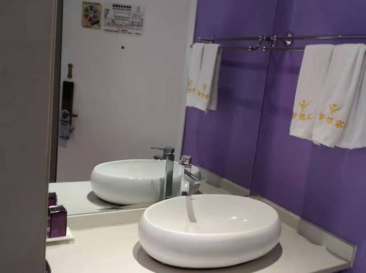 标准间, Dreamhouse Theme