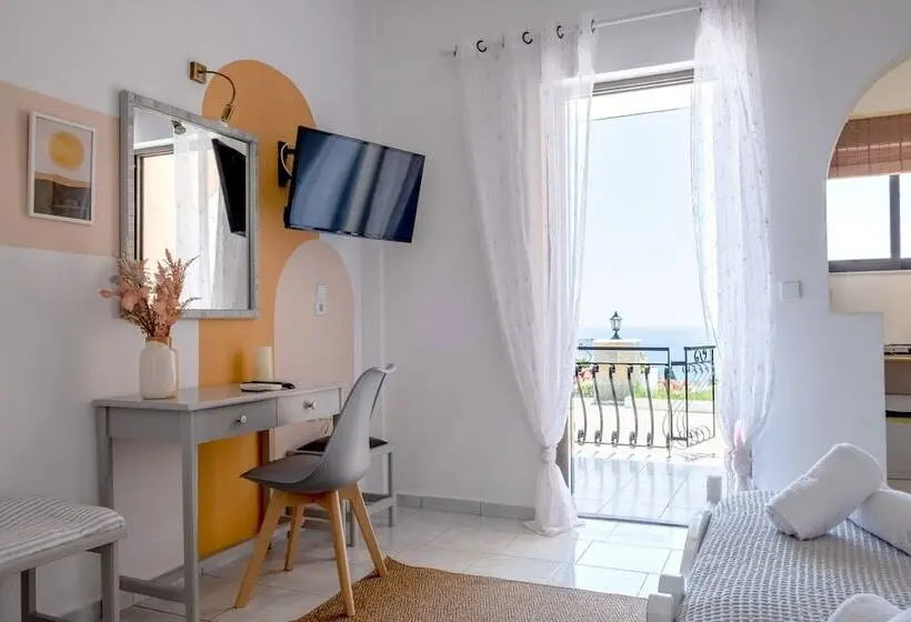 １階のスタンダードルーム, Pefkides Aegina Boutique Apartments