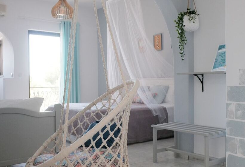 스탠다드 트리플 룸, Pefkides Aegina Boutique Apartments