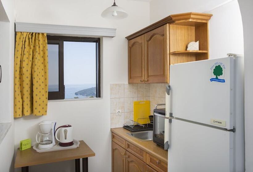스탠다드 트리플 룸, Pefkides Aegina Boutique Apartments