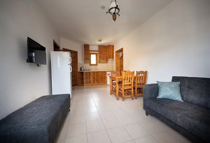 Huoneisto 2 Makuuhuonetta Parveke,  Şahin Villa Apart