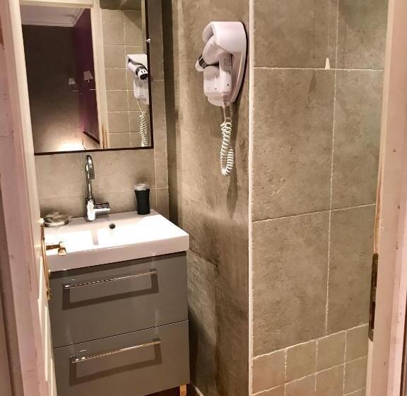 スタンダードルーム, A Pasturella