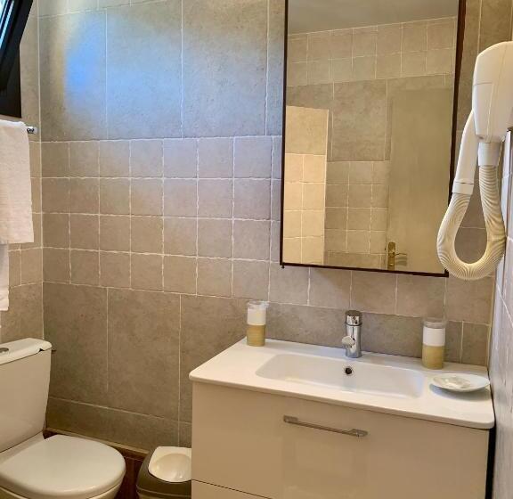 スタンダードトリプルルーム, A Pasturella