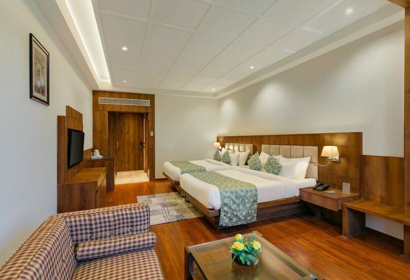 패밀리 룸, The Orchid Manali   A Boutique