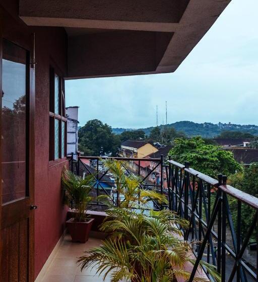 اتاق لوکس, Arcadia