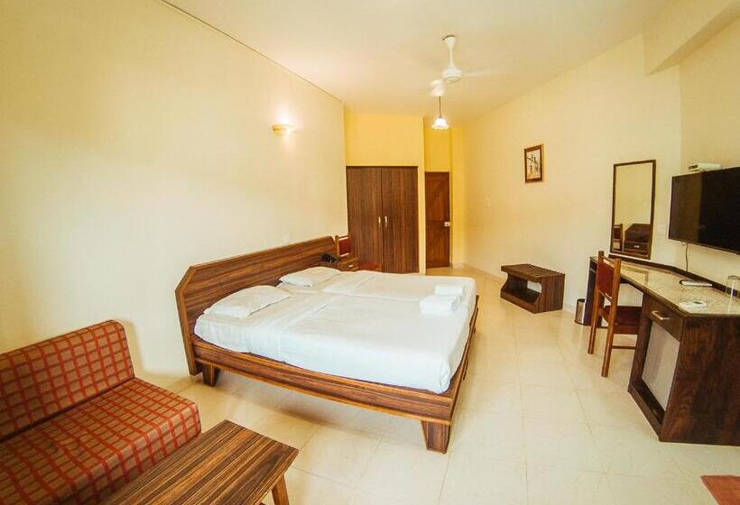 اتاق لوکس, Arcadia