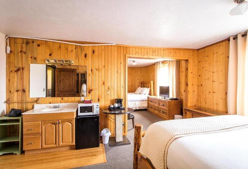 Семейный Номер Deluxe, Colter's Lodge
