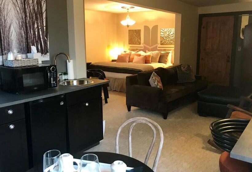 Люкс Deluxe Кровать Кинг, Colter's Lodge