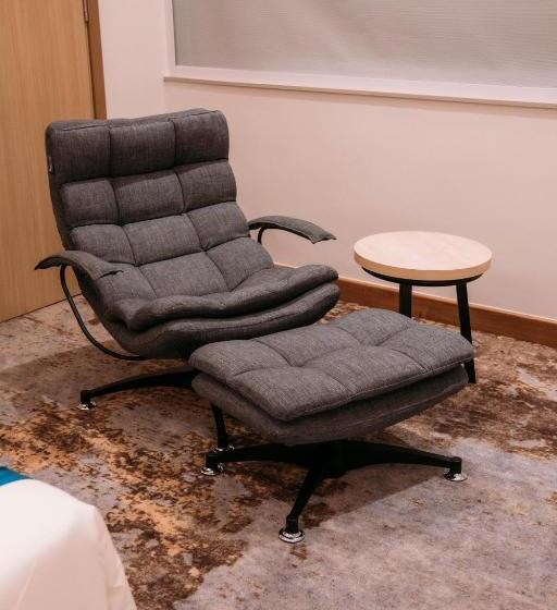 Номер Deluxe, Crystal Inn