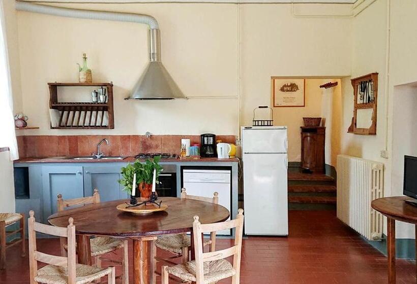 1베드룸 아파트 1층, Petrolo