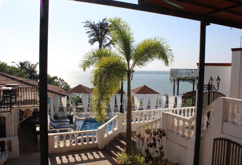 Habitación Premium Vista al Mar., Raposo Resorts