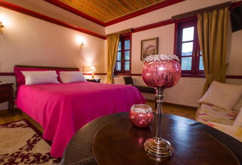 غرفة قياسية, Meliteion Traditional