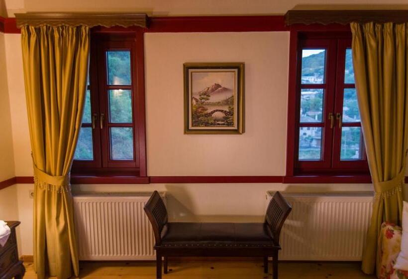 غرفة قياسية, Meliteion Traditional