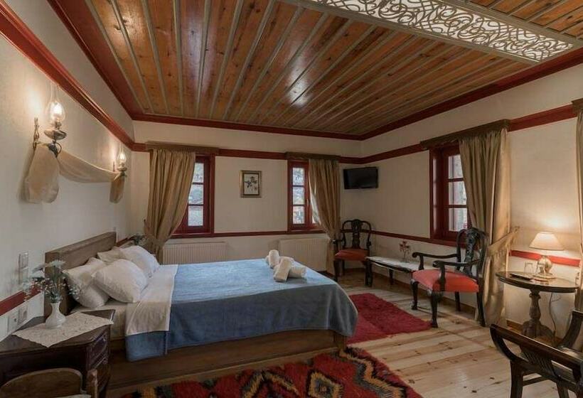 غرفة قياسية, Meliteion Traditional