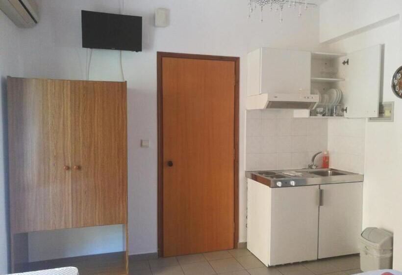 Студия Стандарт, Scorpios Family Rooms