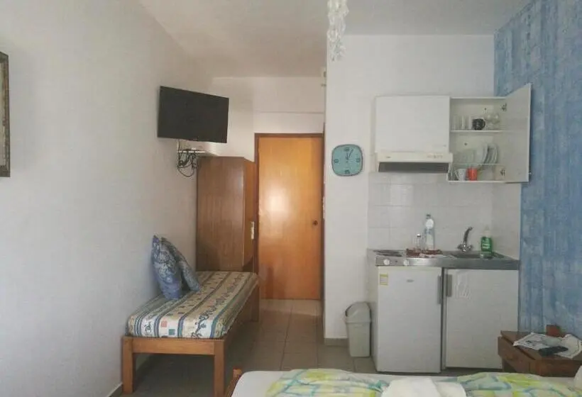 استودیوی استاندارد با چشم‌انداز دریا, Scorpios Family Rooms