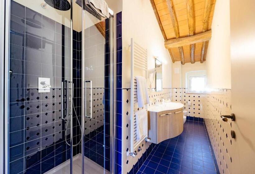 ベーシックトリプルルーム, Agriturismo Villa Bracali