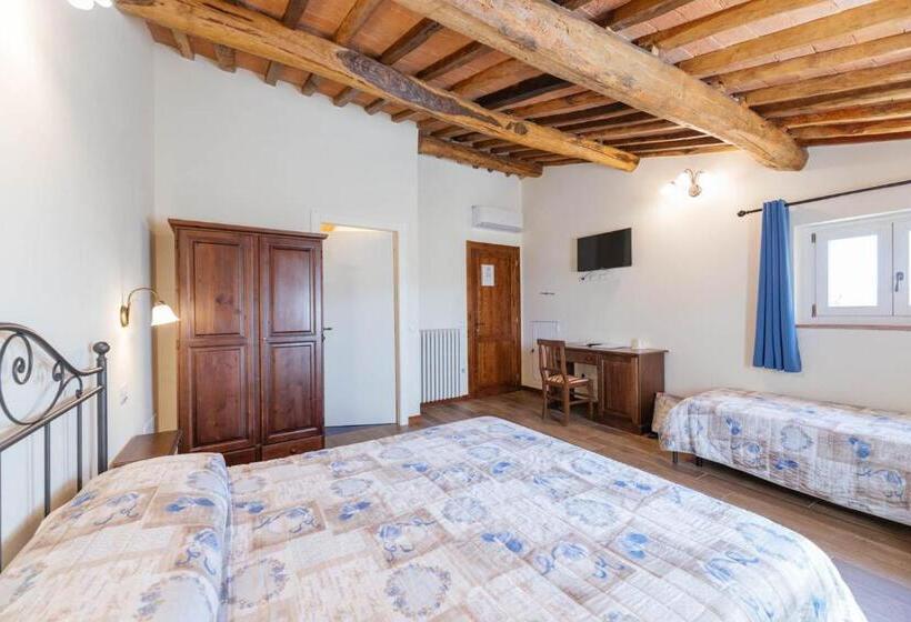 اتاق ساده سه نفره, Agriturismo Villa Bracali