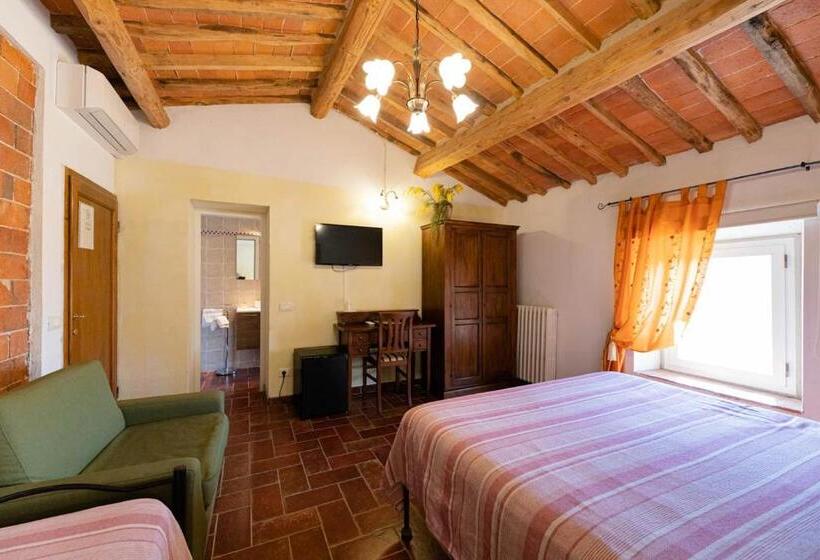 اتاق ساده سه نفره, Agriturismo Villa Bracali