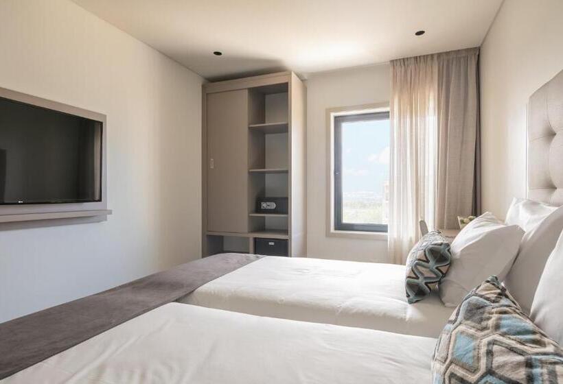 اتاق استاندارد, Oporto Airport & Business