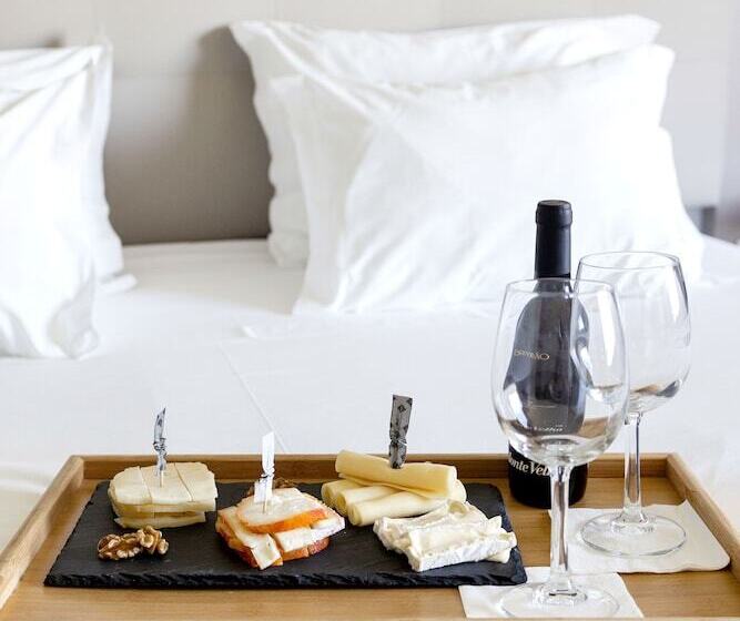 اتاق استاندارد, Oporto Airport & Business