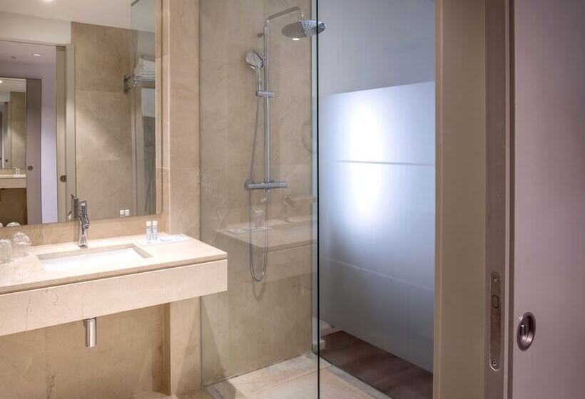 اتاق استاندارد, Oporto Airport & Business