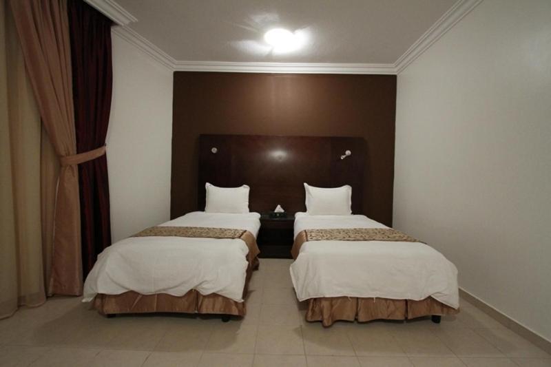 Королевский Люкс, Raoum Inn Majmaa