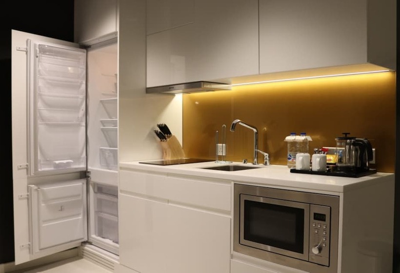 スタンダードスタジオ, Staybridge Suites Al Khobar, An Ihg