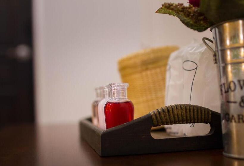 Pokój Standard, Samed Big Tree