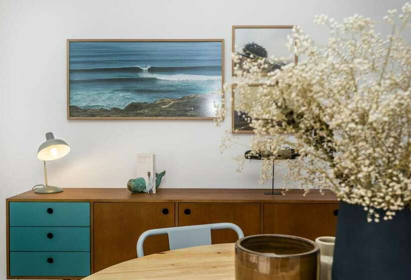 آپارتمان 1 خوابه, You And The Sea