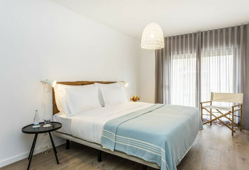 آپارتمان سوپریور 1 خوابه, You And The Sea