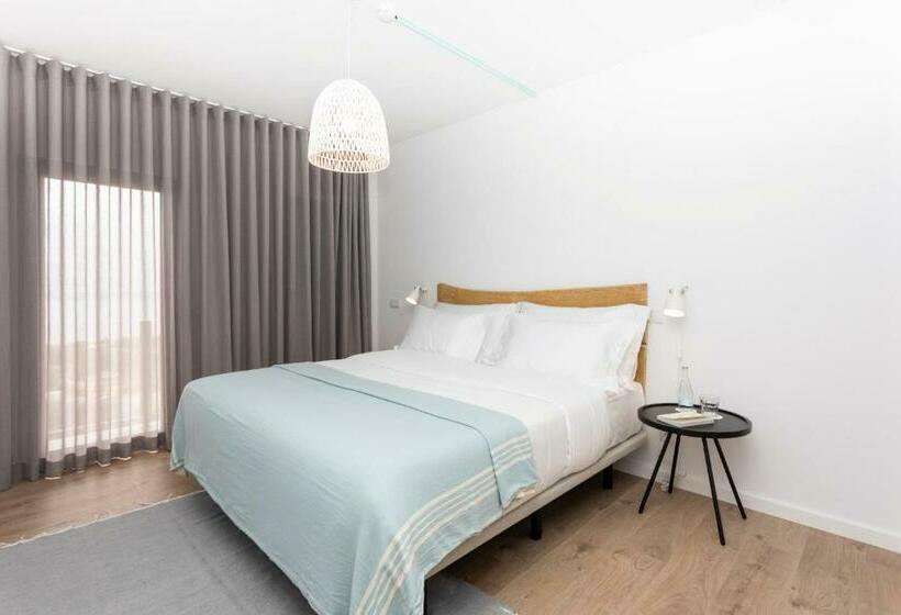 آپارتمان 3 خوابه, You And The Sea