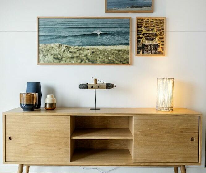 آپارتمان 3 خوابه, You And The Sea