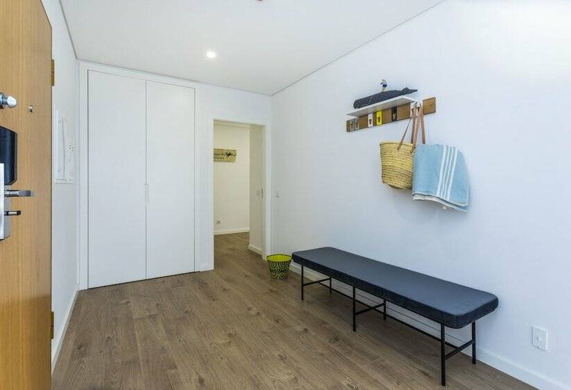 آپارتمان 3 خوابه, You And The Sea